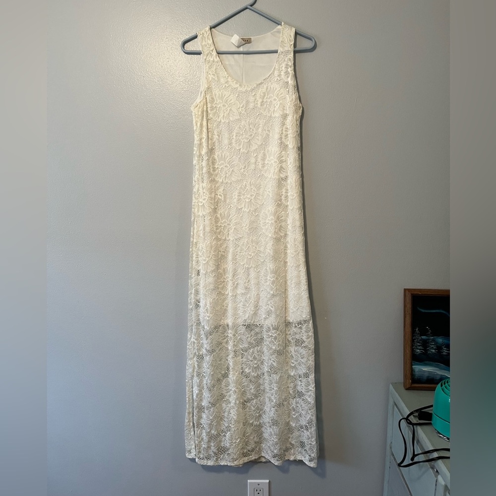 Sz M vintage elopement wedding dress.